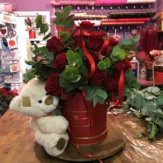 Red Rose In A Hat Box 