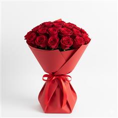 25 red roses